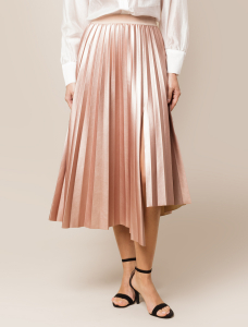 Юбка на резинке из эко-кожи с перламутровым покрытием