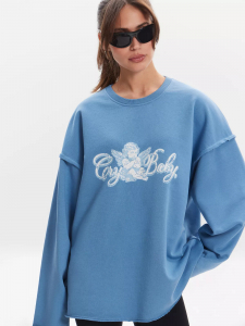 Свитшот объемного силуэта