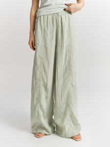 Брюки на кулисках