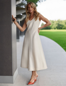 Платье из плотного лиоцелла