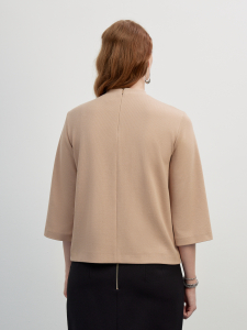 Блуза трикотажная с вышивкой