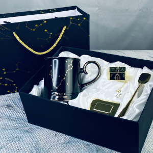 106-301 Кружка 360мл с ложкой и фильтром РЫБЫ в под.уп.(х12)Фарфор