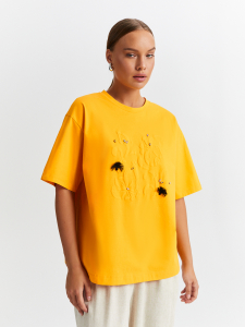 Футболка с цветочным принтом