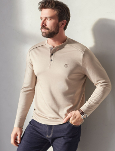 Джемпер хенли из полотна пике с меланжевым плетением с эластаном