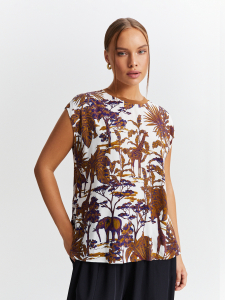 Блузка из вискозы