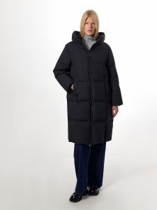 Длинный пуховик с капюшоном и утеплителем 90% пух, 10% перо