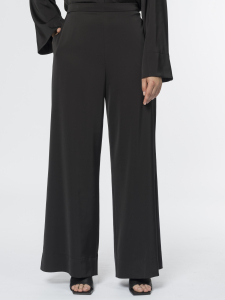 Прямые брюки с атласным блеском