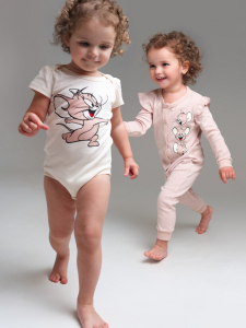 Комплект для девочки: боди, комбинезон