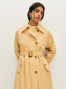 Классический тренч с кокетками