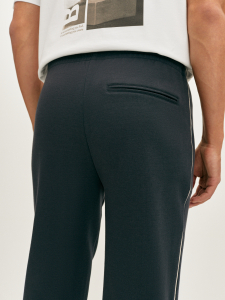 Брюки спортивные