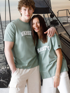 Футболка из премиального хлопка с авторским принтом