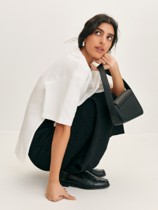 Футболка асимметричного кроя