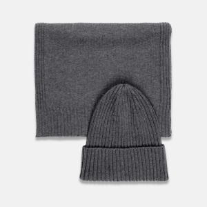 Шапка и шарф из шерсти мериноса