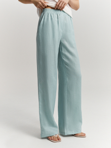 Расклешенные брюки