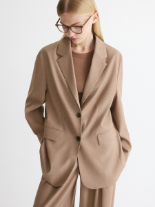 Пиджак оверсайз в оттенке кэмел