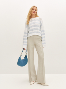 Джемпер с ассиметричной полоской