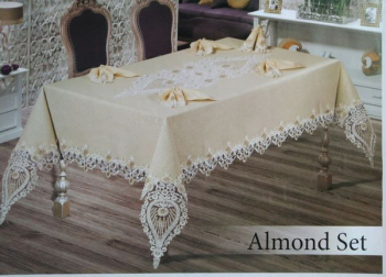 Скатерть EFOR ALMOND SET 160*220  8 салфеток- капучино