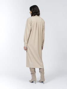 Платье-рубашка с асимметричным поясом