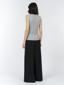 Сверкающий топ из вискозной пряжи