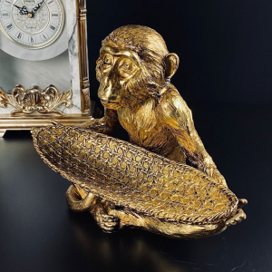 404-007 Статуэтка 