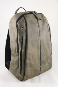 Рюкзак из кожзаменителя NN