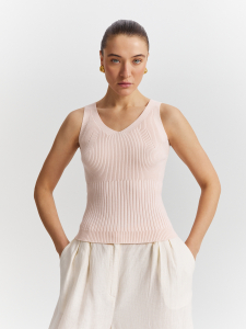 Топ вязаный с V-вырезом