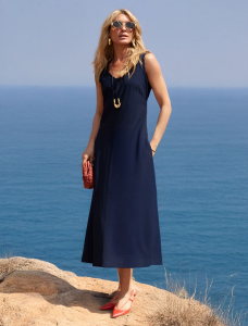 Платье из плотного лиоцелла