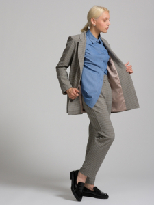 Пиджак прямого кроя