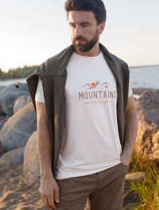 Футболка из премиального хлопка с авторским принтом