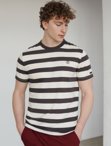 Футболка из фактурного материала пике