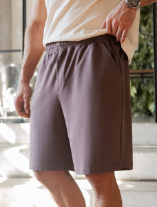 Шорты из тонкого футера с карманом на молнии