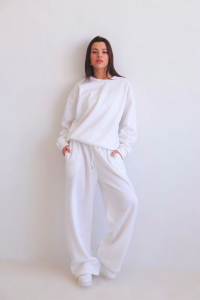 16191 Костюм спортивный со стразами белый