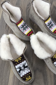 Бабуши сукно, вышивка (бежевый)