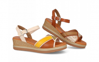 4511 - DIGODIGO
                SANDALIAS DE CUNA