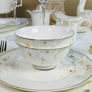 145-696 Салатник 15см ЛИЛИАН в под.уп.(х30)Костяной фарфор