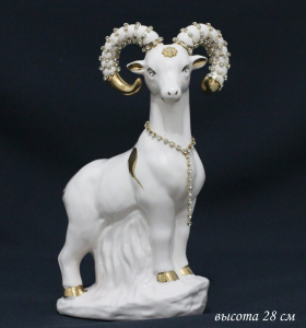 117-038 Статуэтка 