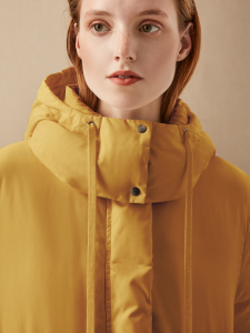 Укороченный пуховик