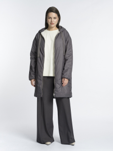 Теплая удлиненная куртка на синтепоне