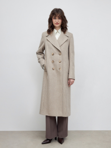 Пальто с мембраной и утеплённой спинкой