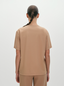 Футболка прямого кроя из вискозного трикотажа