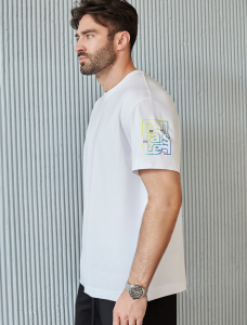 Свободная футболка  с авторским принтом