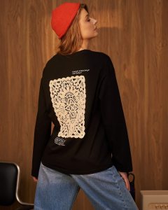 Лонгслив с кружевом на спине LKX002