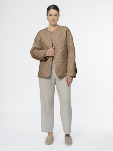 Стеганая куртка на кнопках