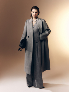 Демисезонное шерстяное пальто с мембраной