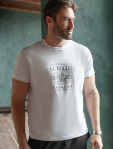 Футболка из премиального хлопка с авторским принтом