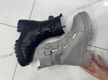 Absent / Ботинки чернеы резинка