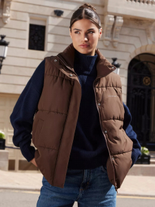 Утепленная жилетка оверсайз