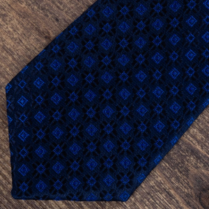 галстук 
11.06-02-08047