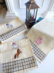 Полотенце кухонное крупная вафелька с вышивкой 