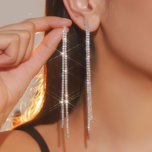 Серьги длинные сияющие две цепочки 9,5 см.